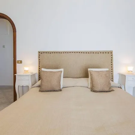 Mamma Rosa 4* بوسيتانو