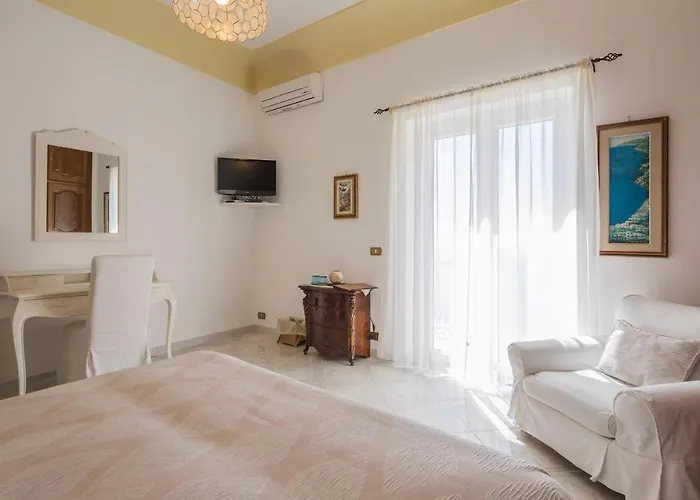 Mamma Rosa Bed & Breakfast 4*
